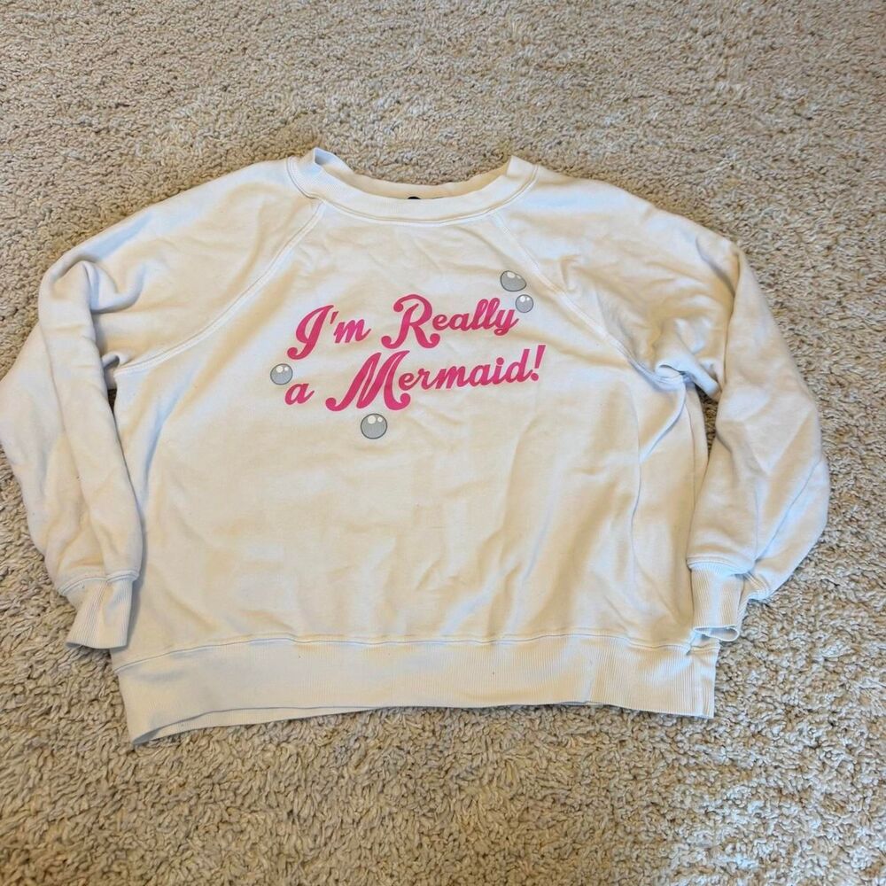 Wildfox Women's White and Cream Sweatshirt